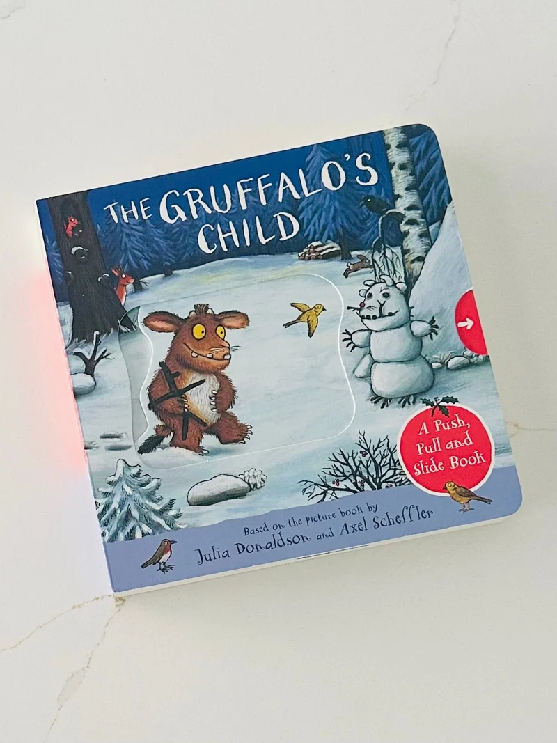 The Gruffalos Child: A Push, Pull and Slide Book av Julia Donaldson