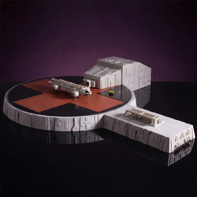 Space 1999 lekset Landing Pad med Eagle Transporter, 46 cm