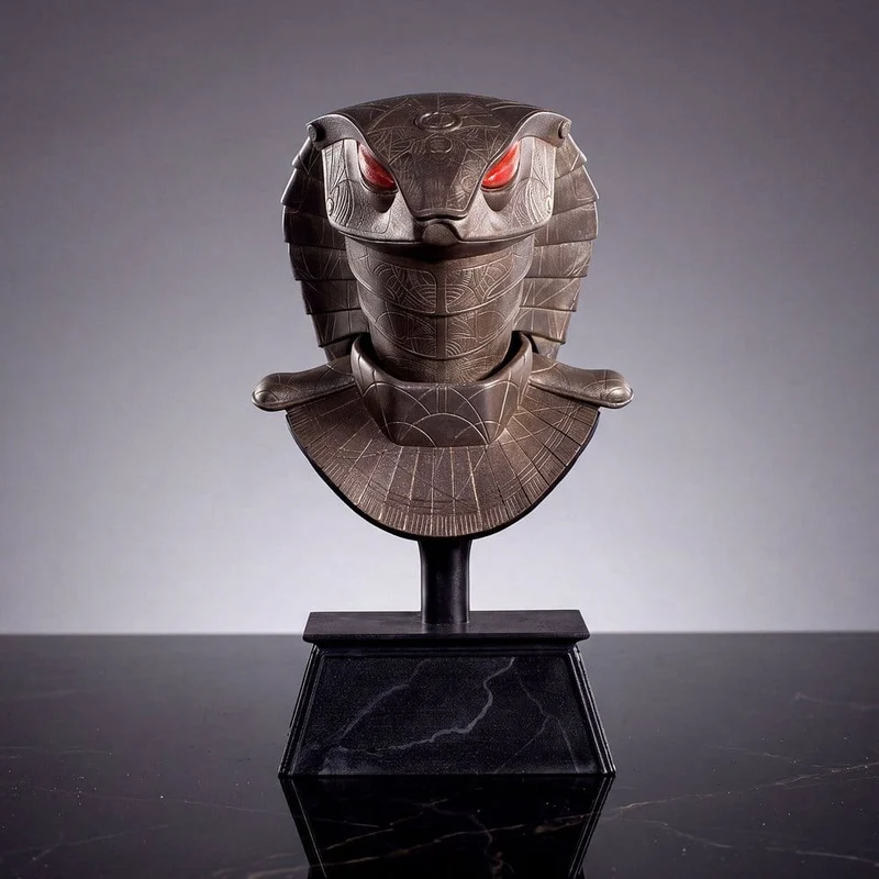 Stargate Skrivbordsreplika Serpent Guard Helmet Apophis 15 cm