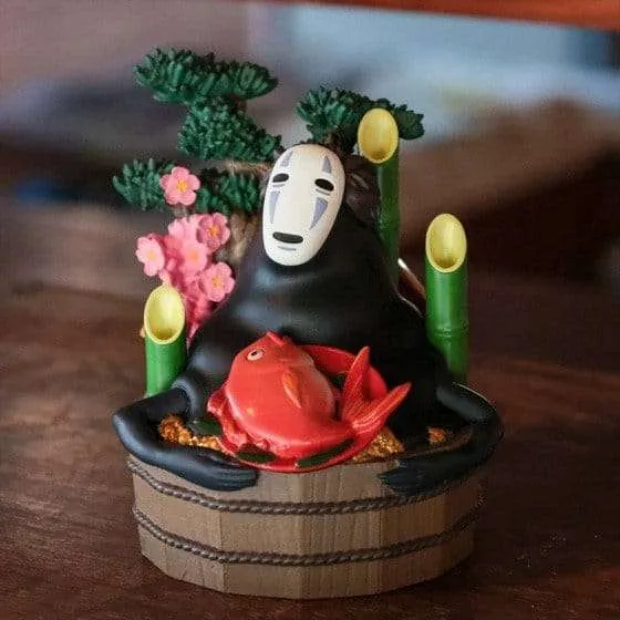 Spirited Away-diorama No-Face Golden Bucket & Bamboos