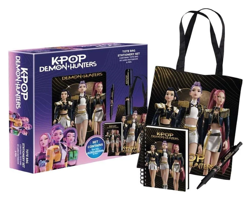 KPop Demon Hunters tygväska med skrivset Golden display (6)
