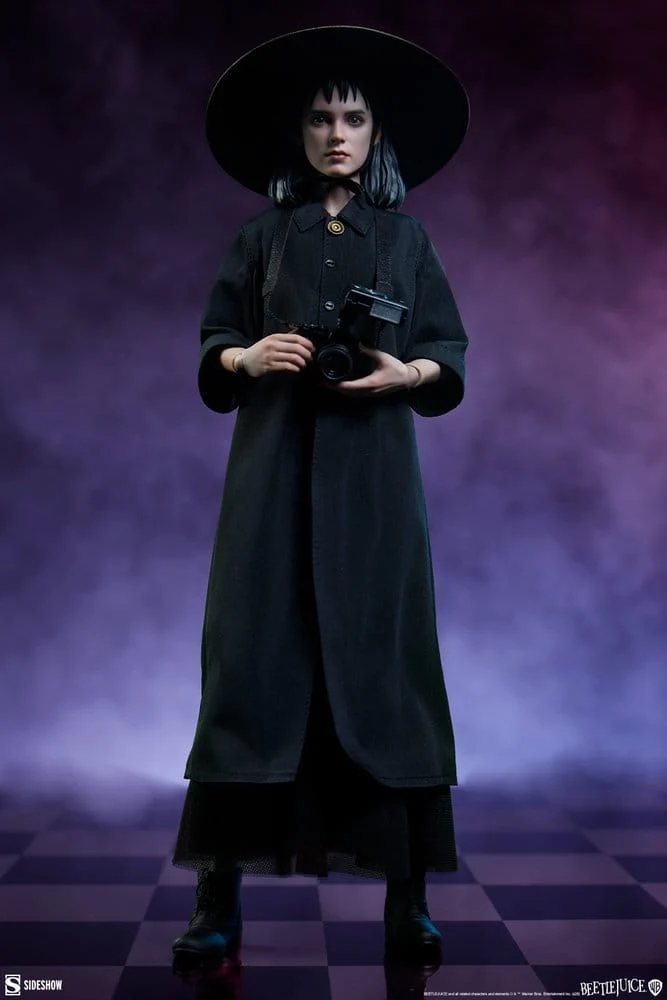 Beetlejuice Actionfigur i skala 1/6 Lydia Deetz 25 cm