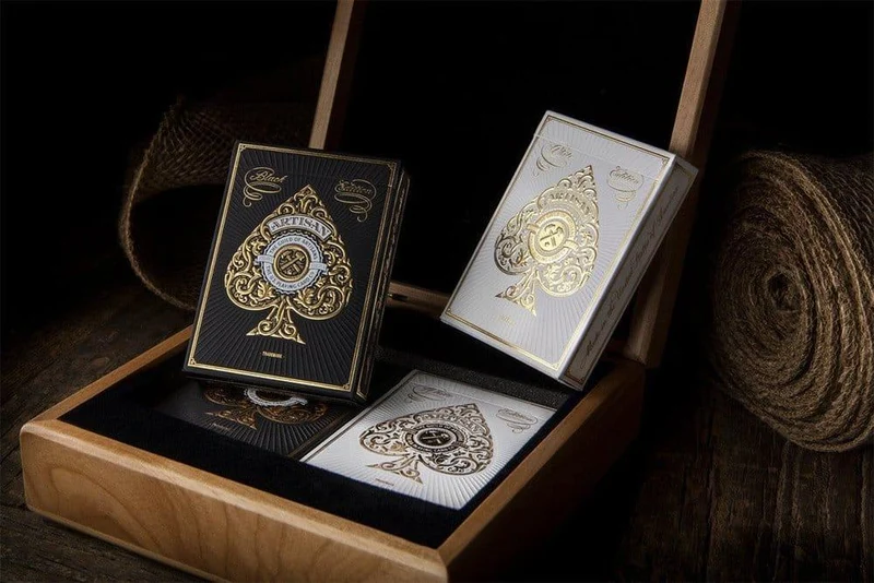 Theory 11 Set med Spelkort Artisan Lyxigt Box